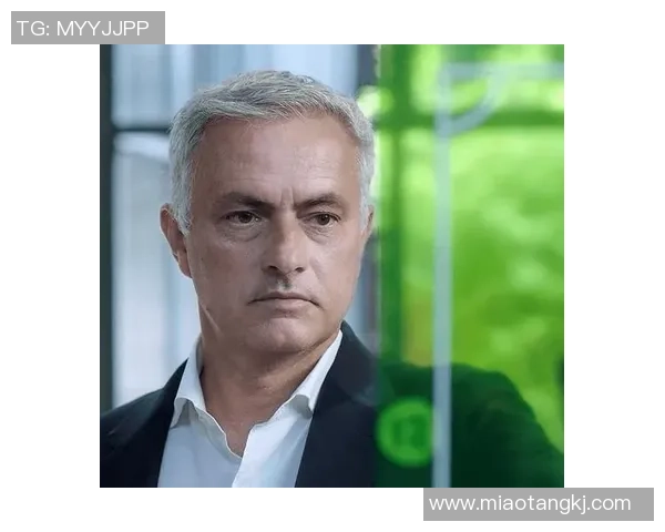 足球明星专访:揭秘他们背后的故事与职业生涯的心路历程